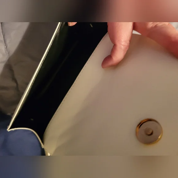 Bone White Cream Small Fake Quilted Crossbody Adjustable Strap Shoulder Bag - Picture 5 of 5